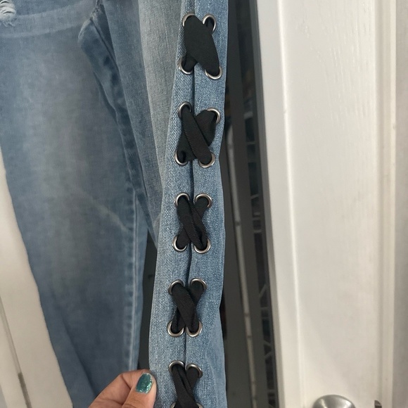 NWT Rewash Juniors Lace-up Skinny Jeans Blue Frayed Hem 30" x 27" - Picture 6 of 7